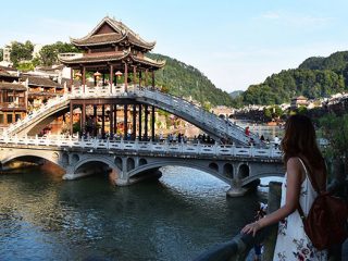 Que-ver-fenghuang-puente